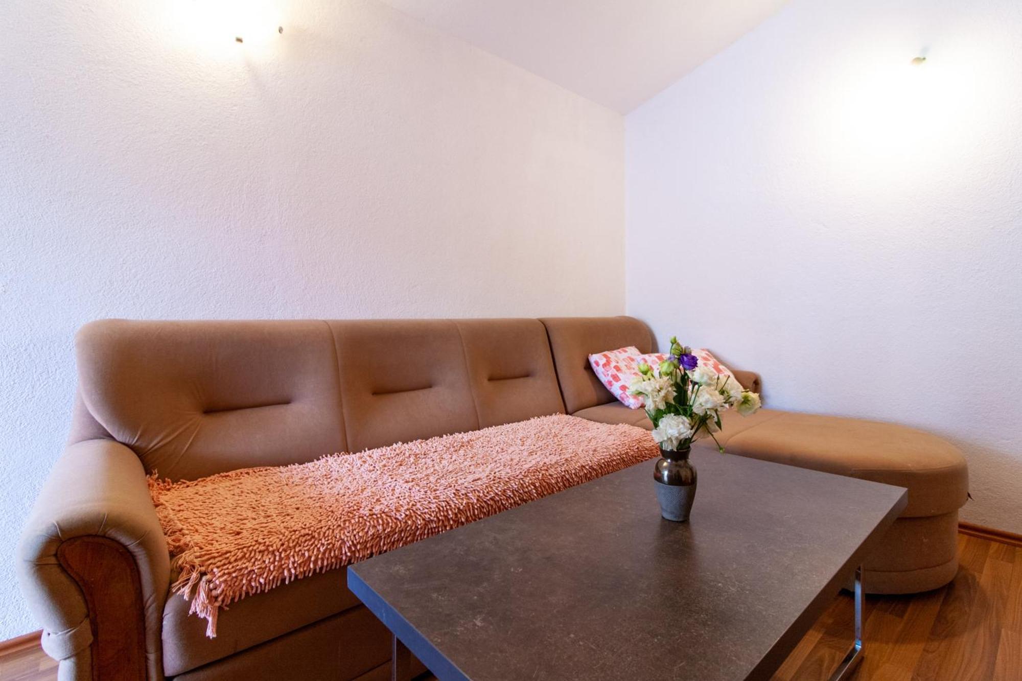 Apartments Laura Neum Kamer foto